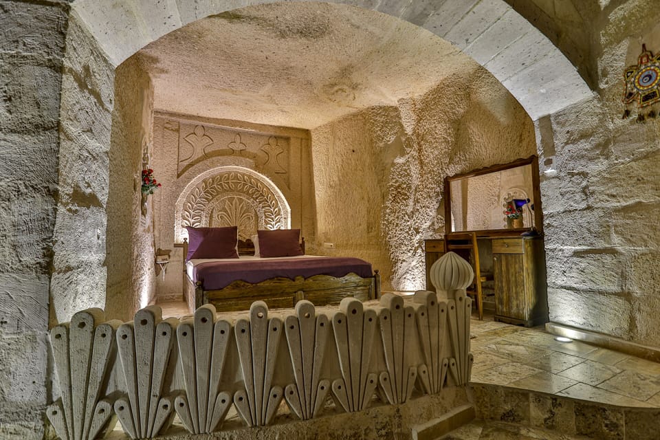 Deluxe Double Room (Cave) | Premium bedding, minibar, in-room safe, desk