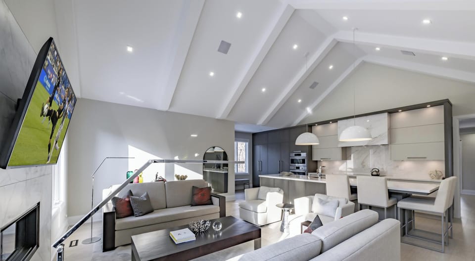 Living Room &amp; Fireplace