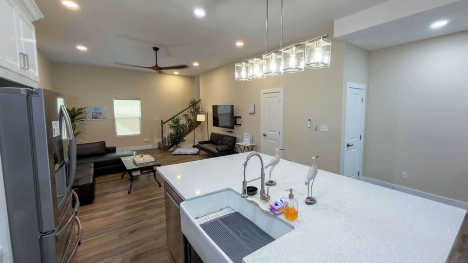 Townhome, Multiple Beds, Pool Access, Pool View (Pike Street Beachwalk) | Interior