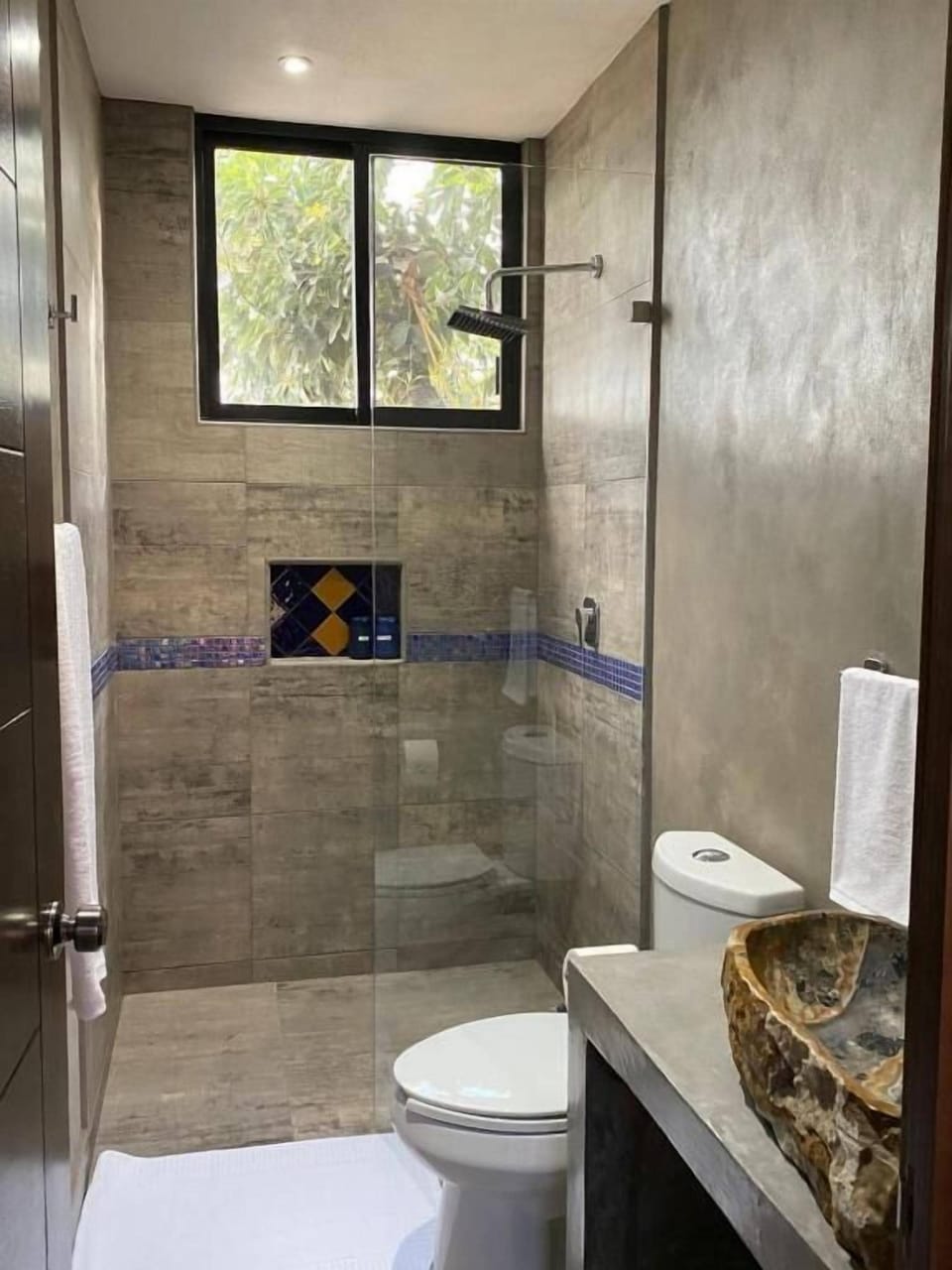 Comfort Double Room, Balcony, Courtyard View | Bathroom