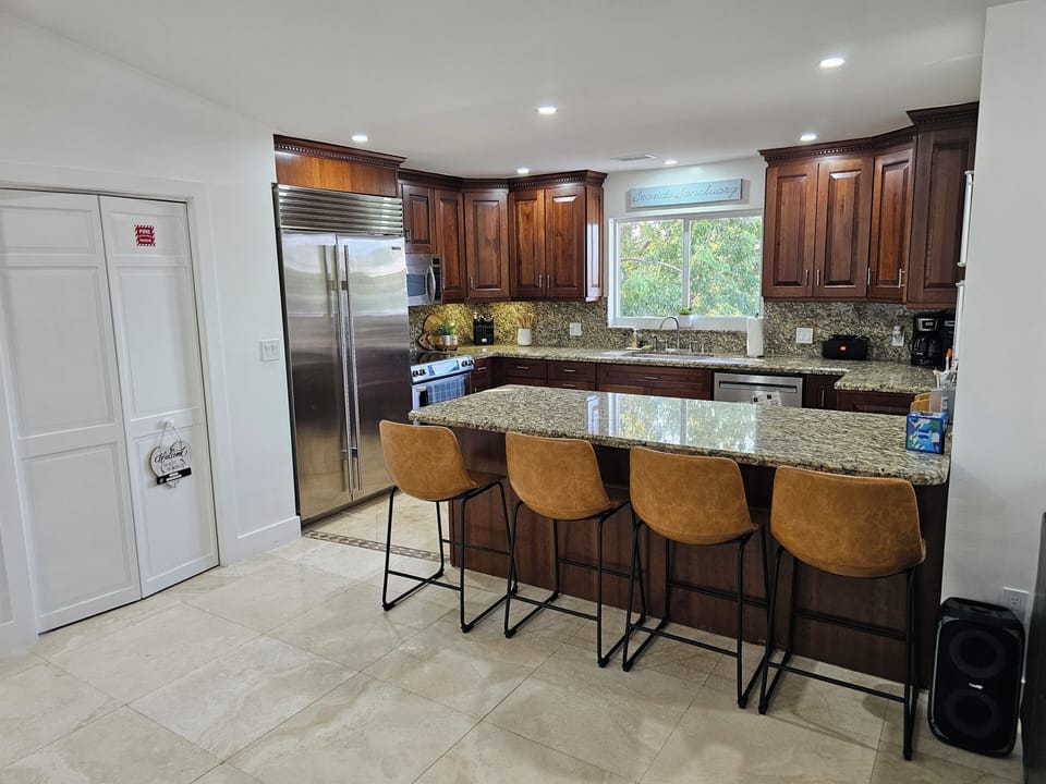 Cozy Breakfast Bar for Coffee, Quick Snacks and More. 