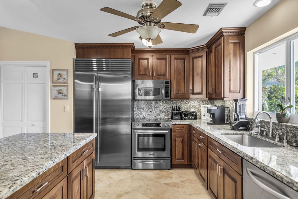 Large Kitchen with Plenty of Counter Space to Spread Out while Cooking.