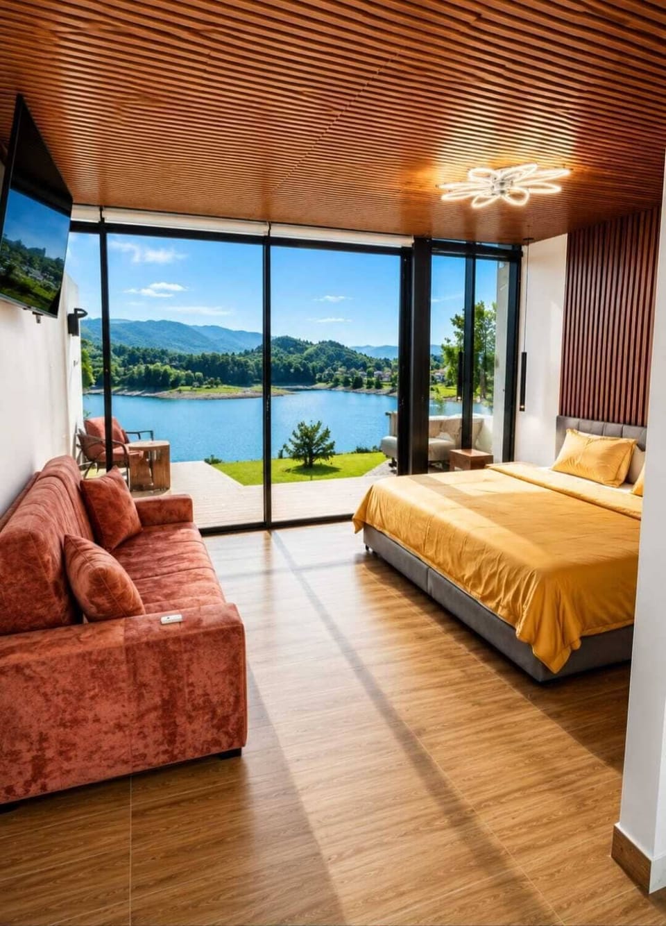 Standard Room | Premium bedding, free WiFi, bed sheets