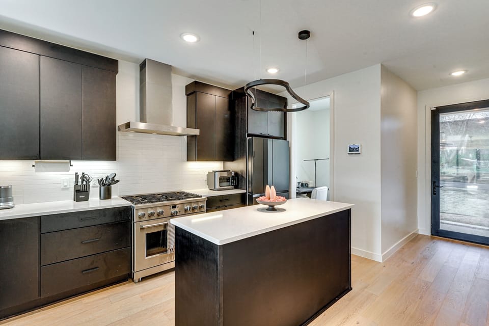 Kitchen | Cooking Basics | Single-Serve Coffee/Espresso Maker | 1st Floor