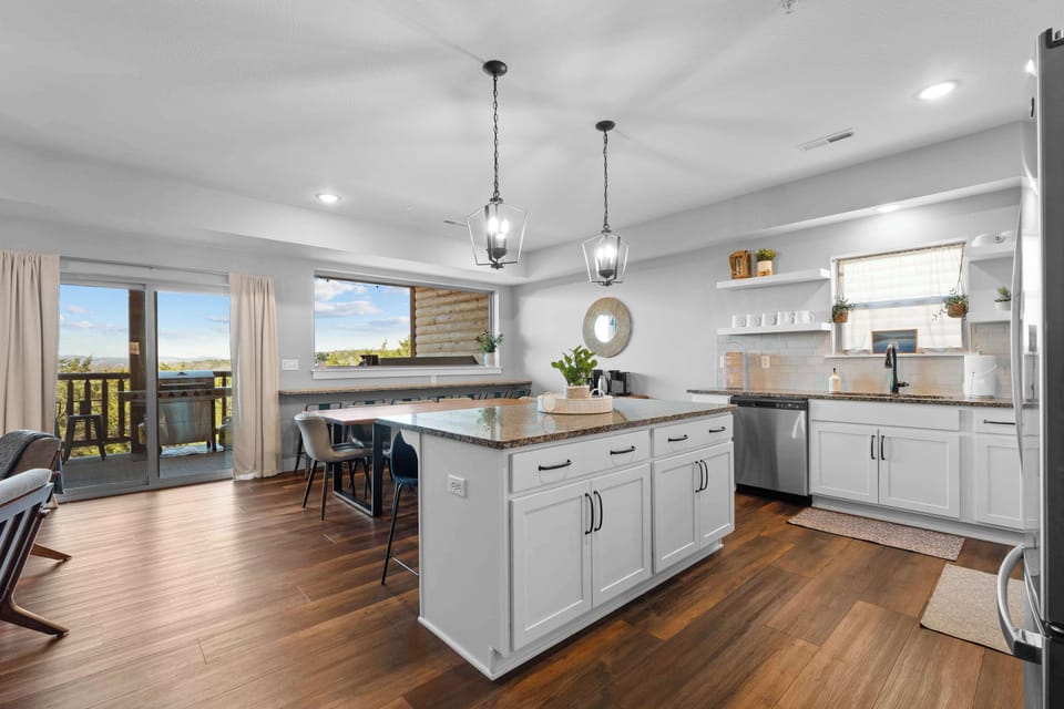Step right into the kitchen as you walk in!