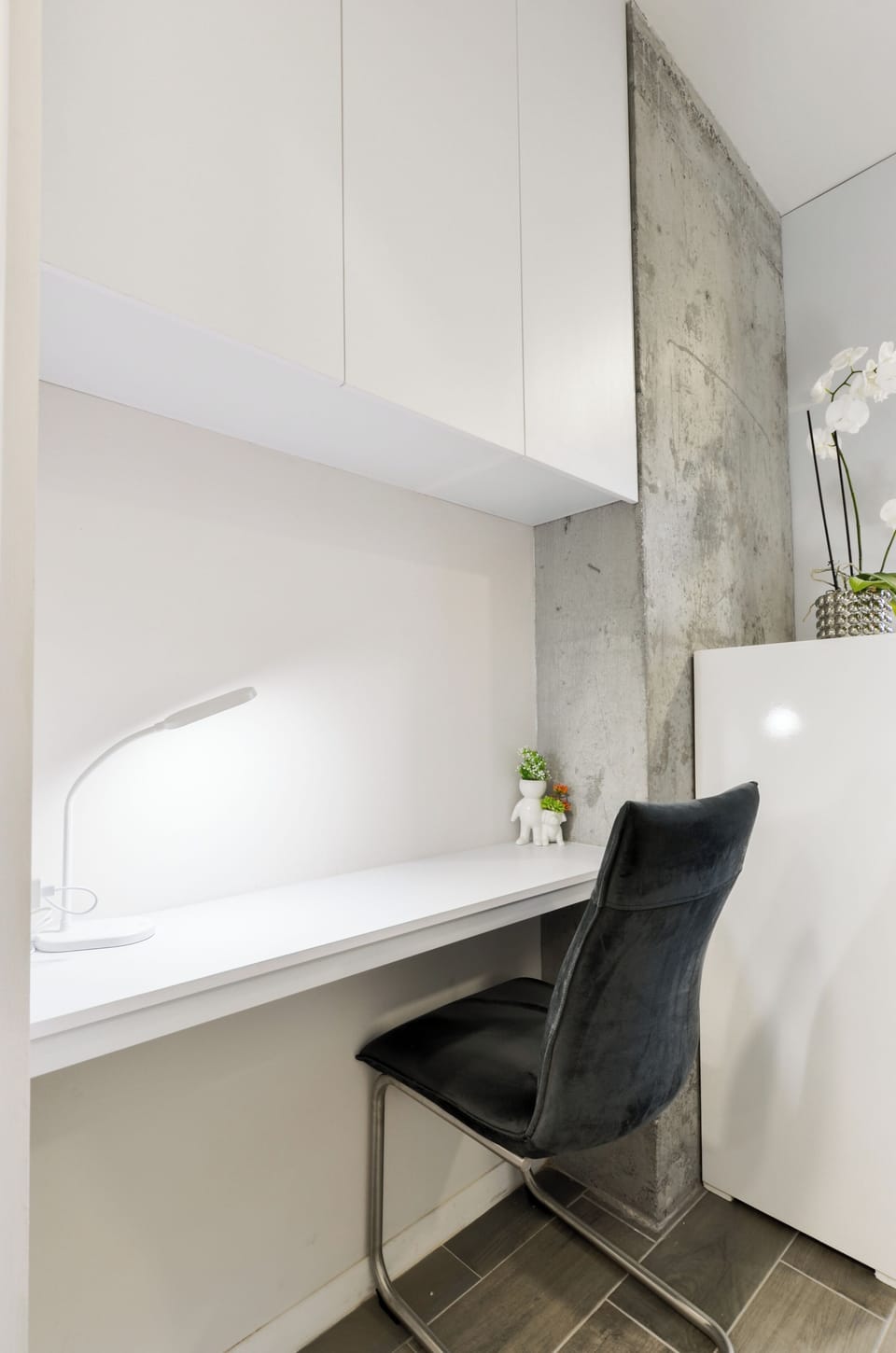 Basic Suite, City View | Desk, laptop workspace, WiFi (free), bed sheets