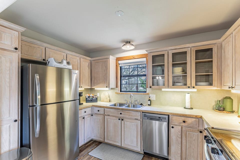 Stocked kitchen with new appliances