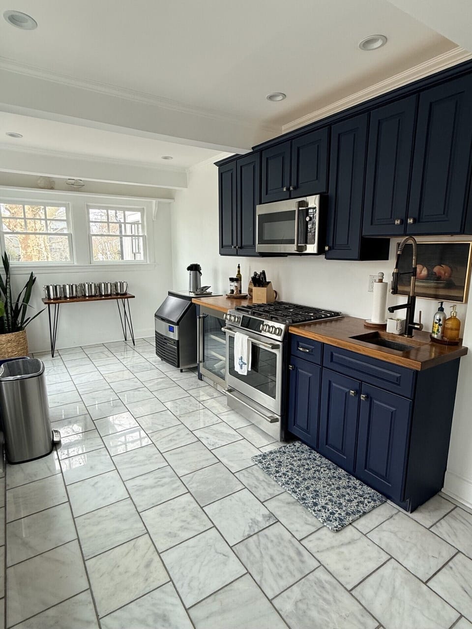 Shared Kitchenette