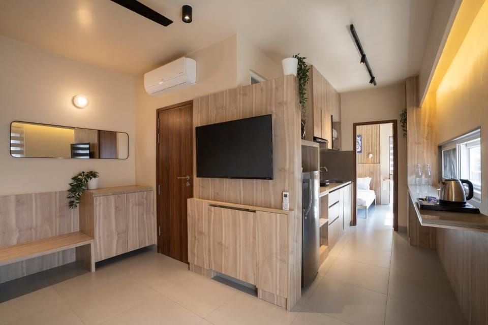 Smart Studio | Private kitchen | Oven, electric kettle