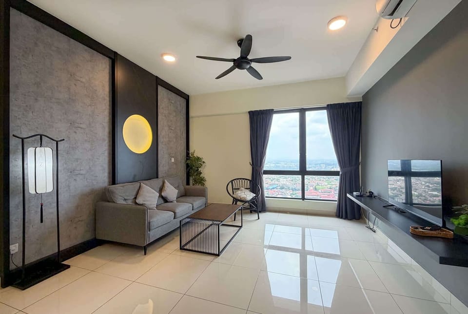 Apartment (4 Bedrooms) | Front of property