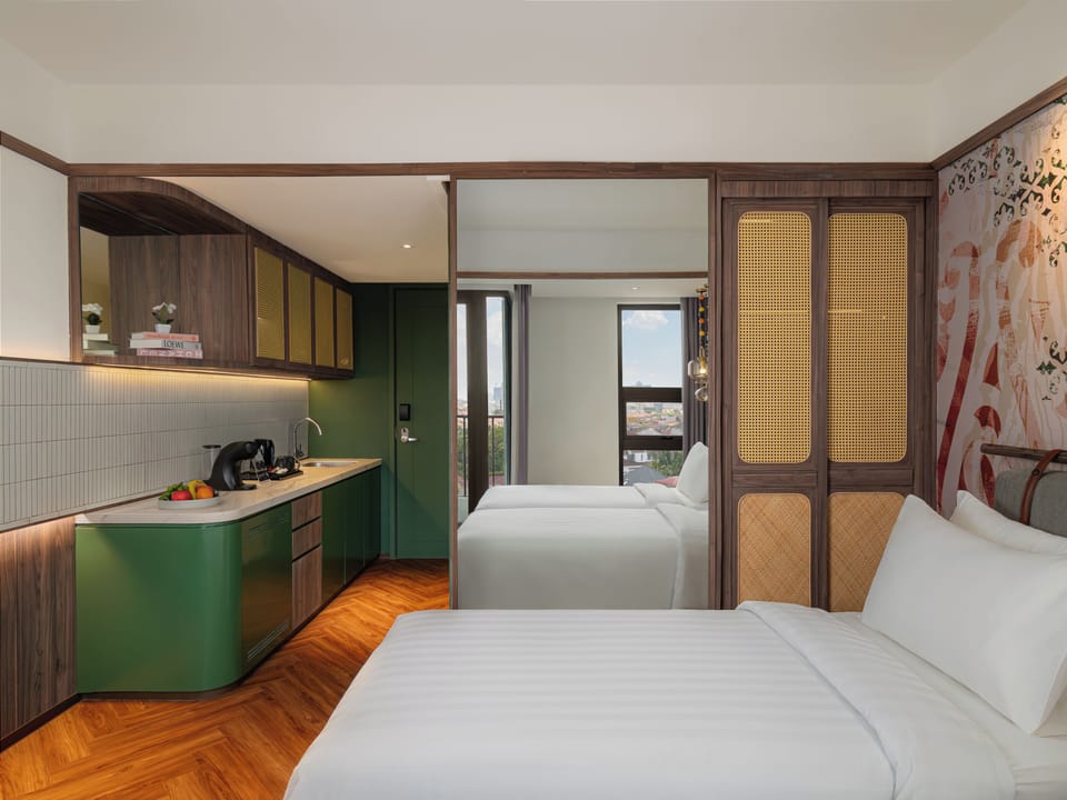 Superior Room, 2 Twin Beds | Premium bedding, minibar, desk, laptop workspace