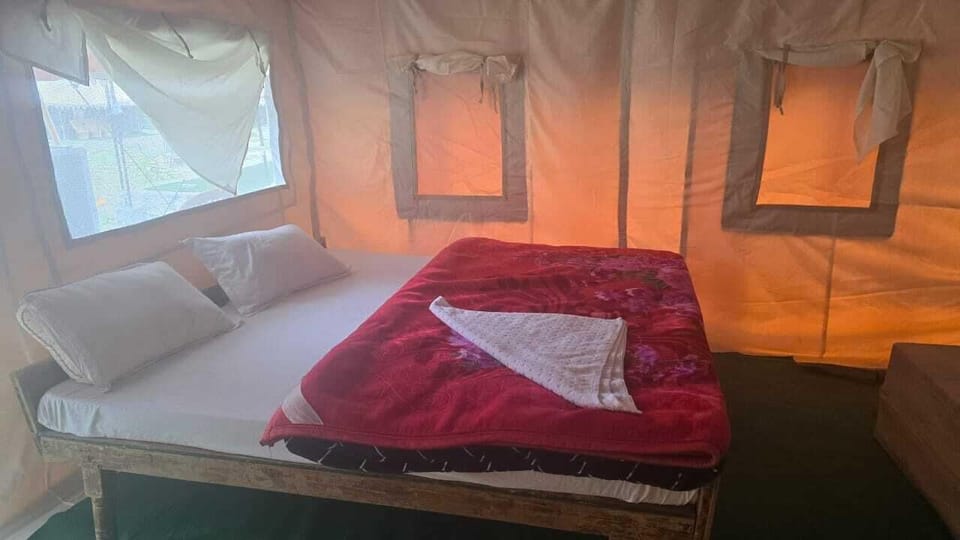Double Bed Tents | Free WiFi