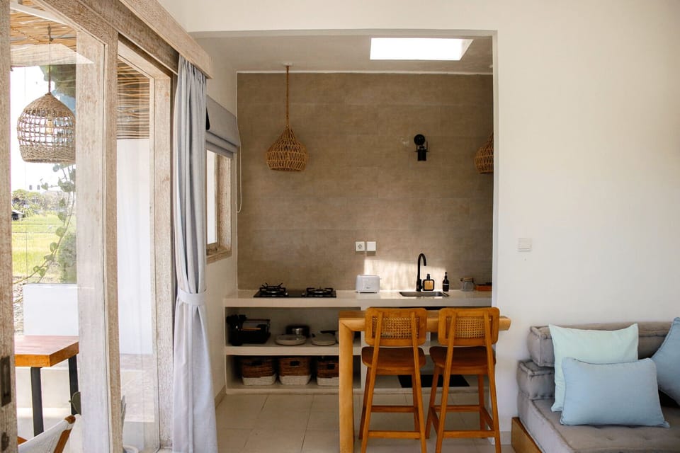 Comfort Villa, Patio, Pool View | Interior