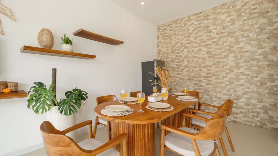 Villa, Pool View | Dining