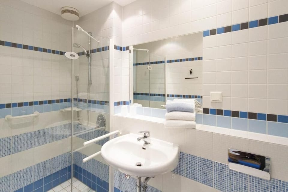 Double or Twin Room | Bathroom | Hair dryer, towels, soap, toilet paper