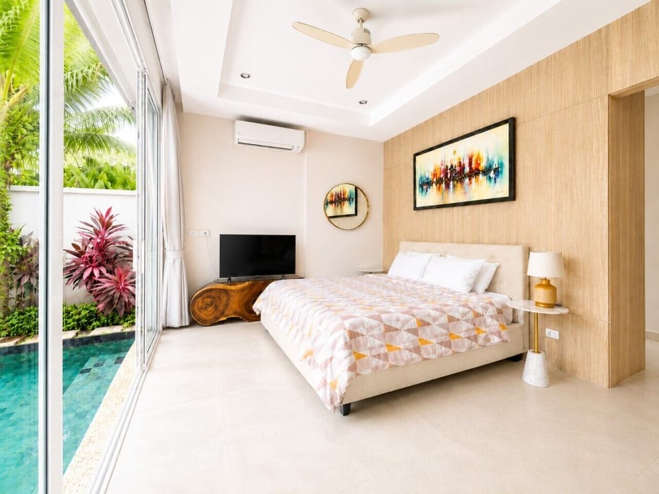 Master Bedroom 02