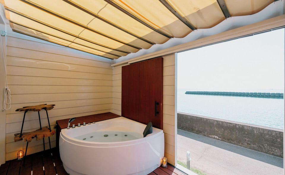 Quadruple Room, Balcony, Ocean View (S01) | Bathroom | Free toiletries, hair dryer, slippers, bidet