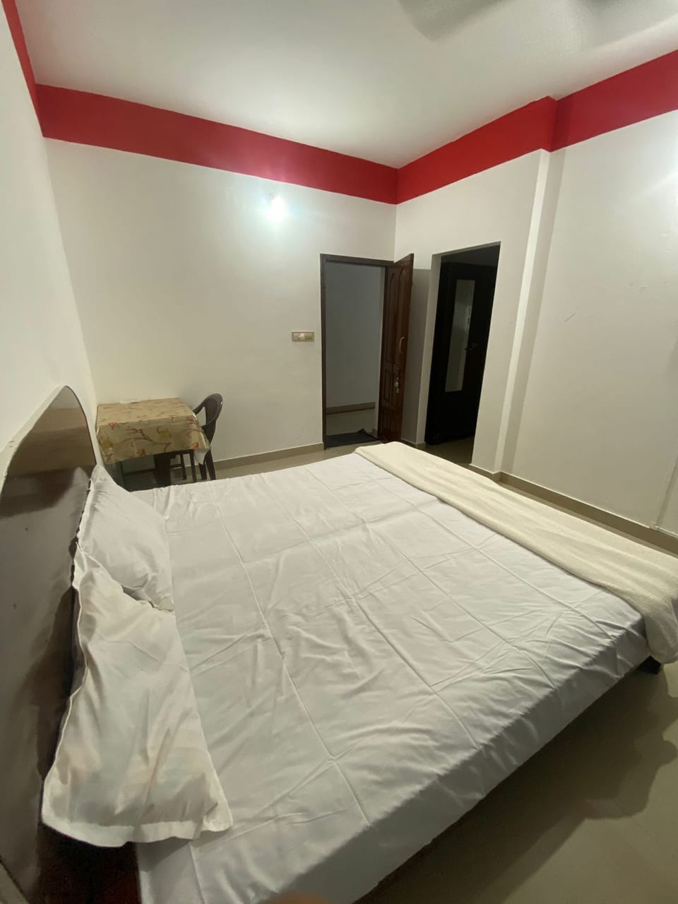 Classic Double Room | Desk, laptop workspace