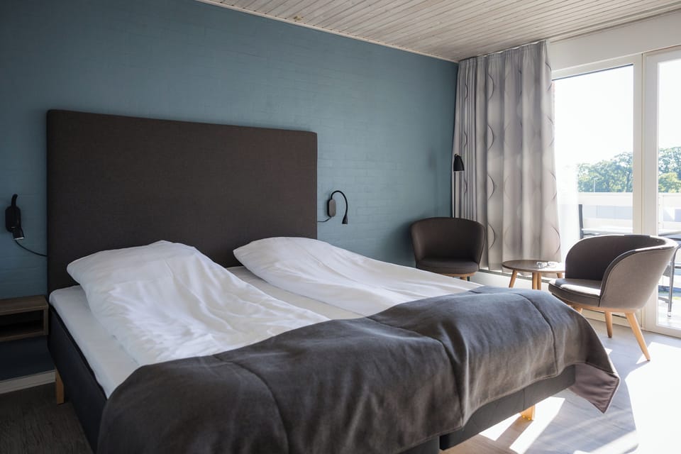 Basic Double Room, Non Smoking | Laptop workspace, free WiFi, wheelchair access
