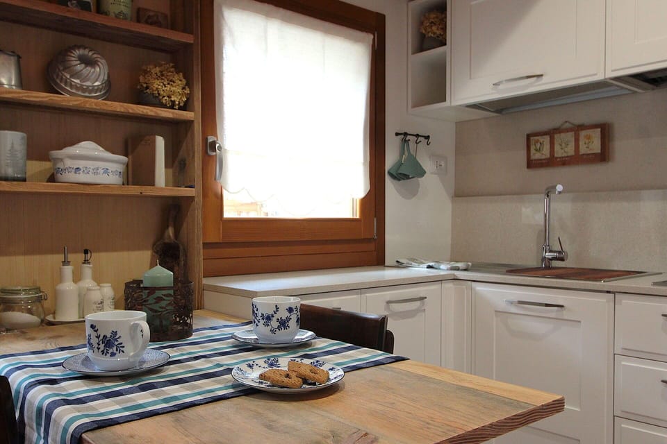 Autumn, Dining Room, Kitchen, Spring, Summer, Winter