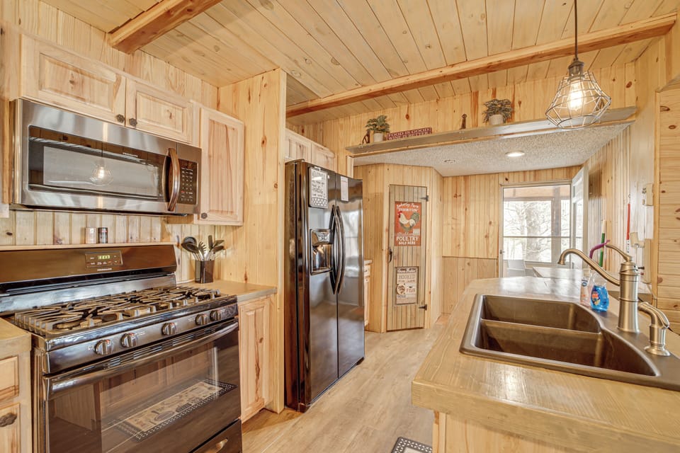 House (2 Bedrooms) | Interior