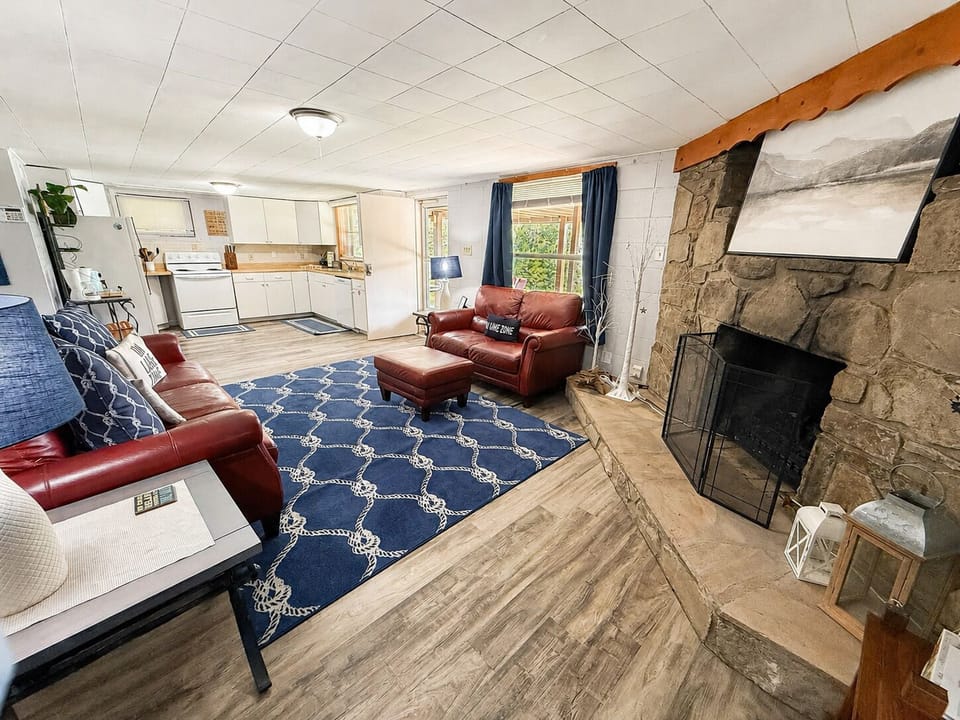 House, 2 Bedrooms | Living area