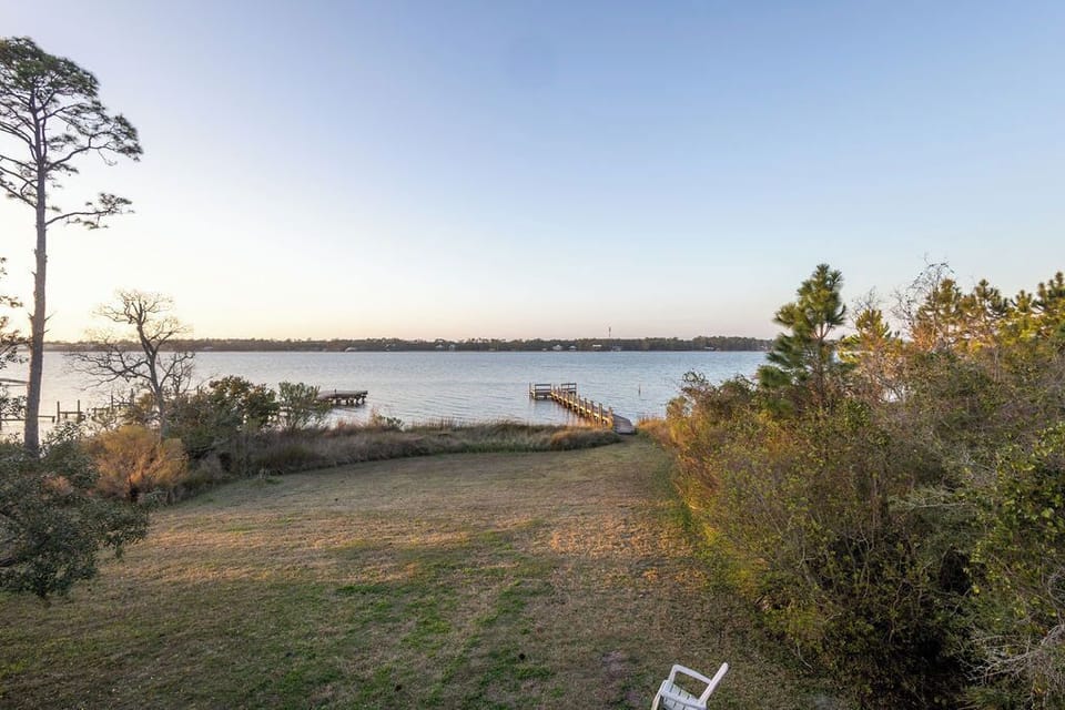 Plenty of Green space - Whether you are entertaining kids or need room for your pet to run, this green space is ideal.