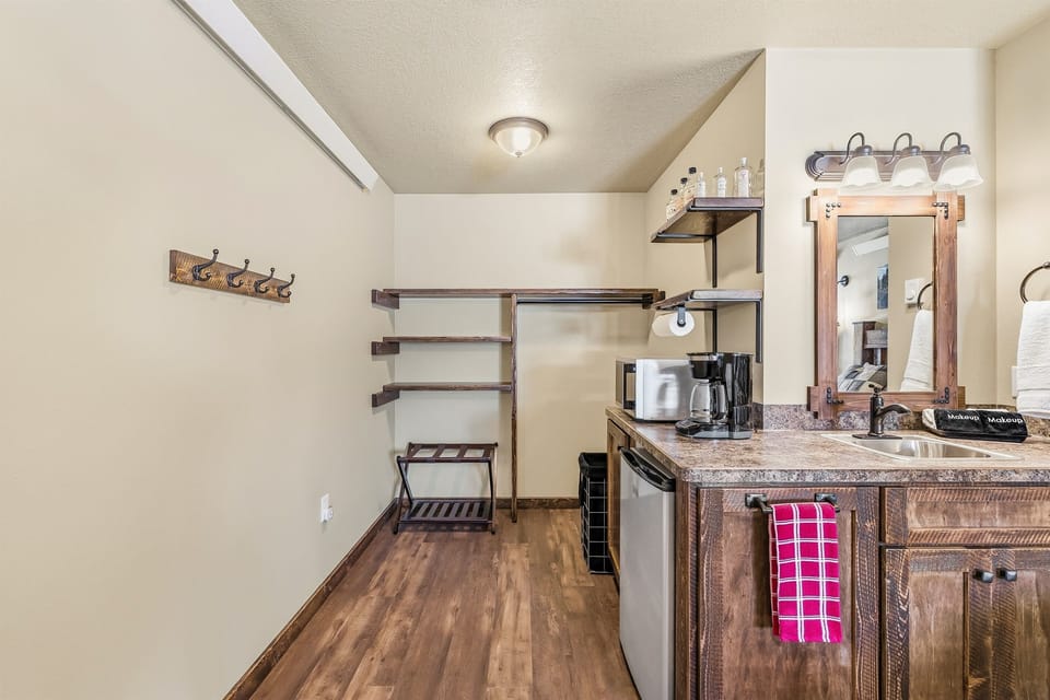 Closet and Kitchenette