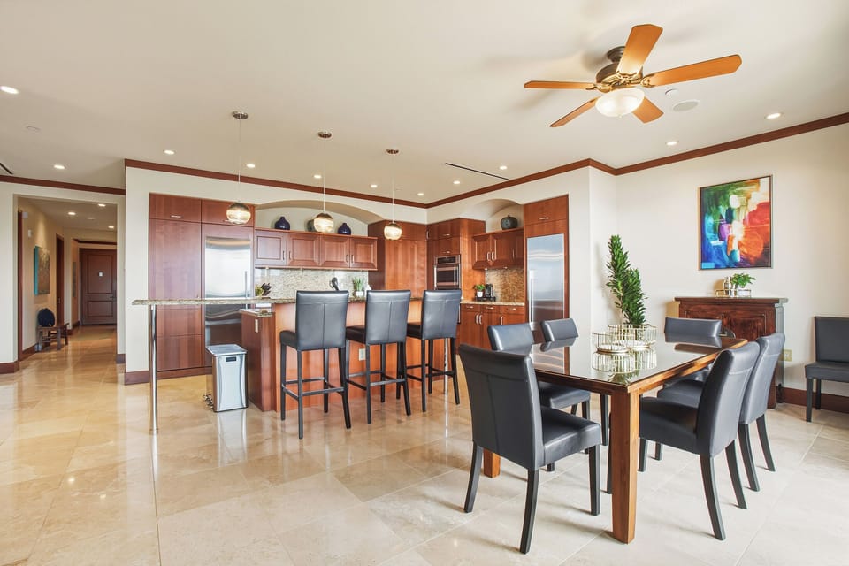 A beautiful space for morning breakfasts and evening dinners