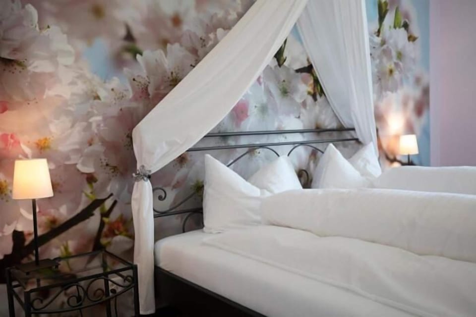 Double Room, Non Smoking, Private Bathroom | Desk, laptop workspace, free WiFi, bed sheets