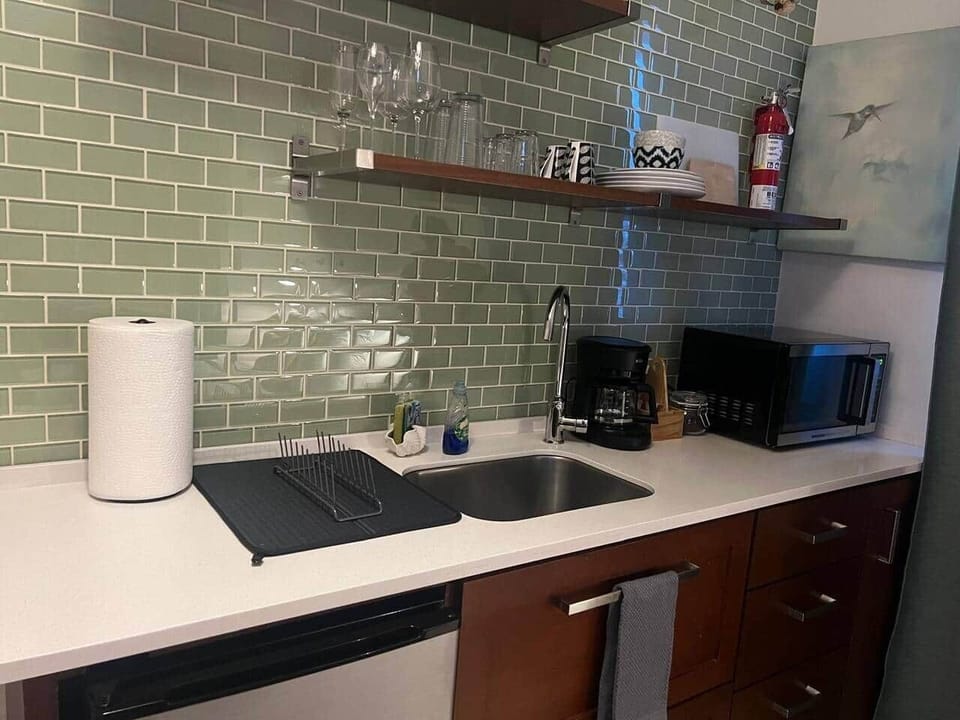Kitchenette