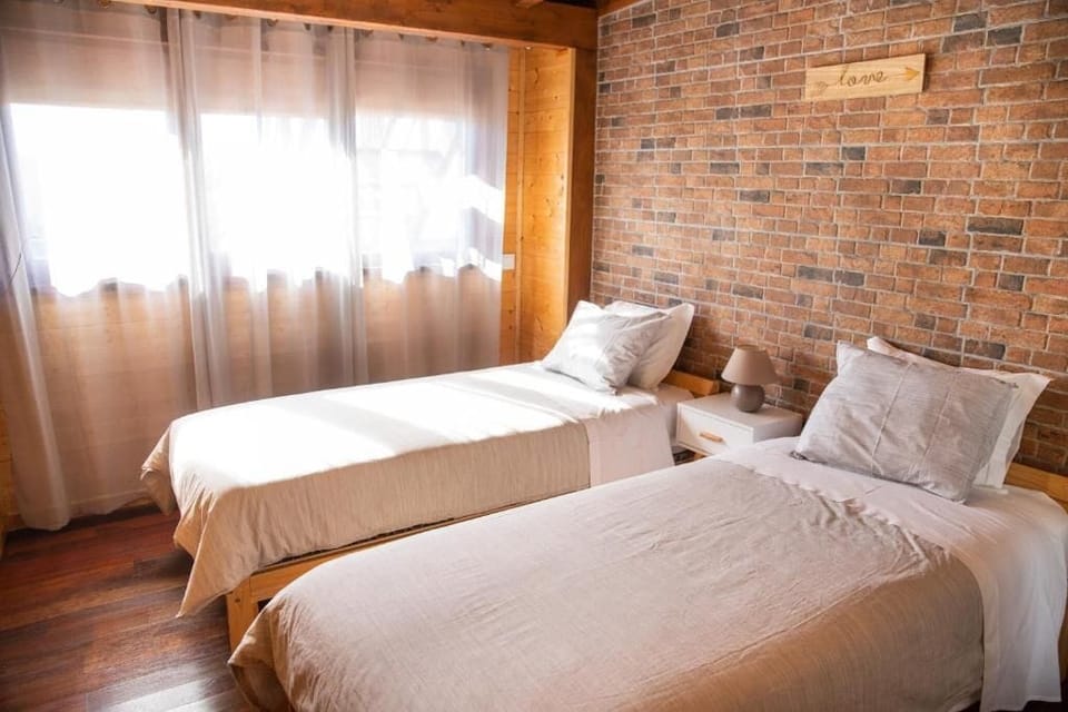 Suite, Bay View