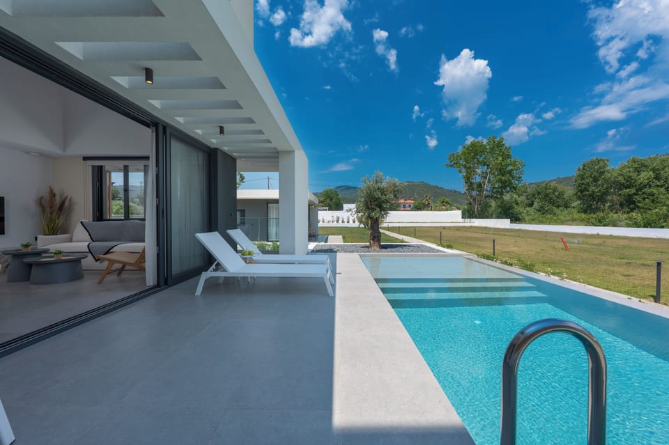 Private pool