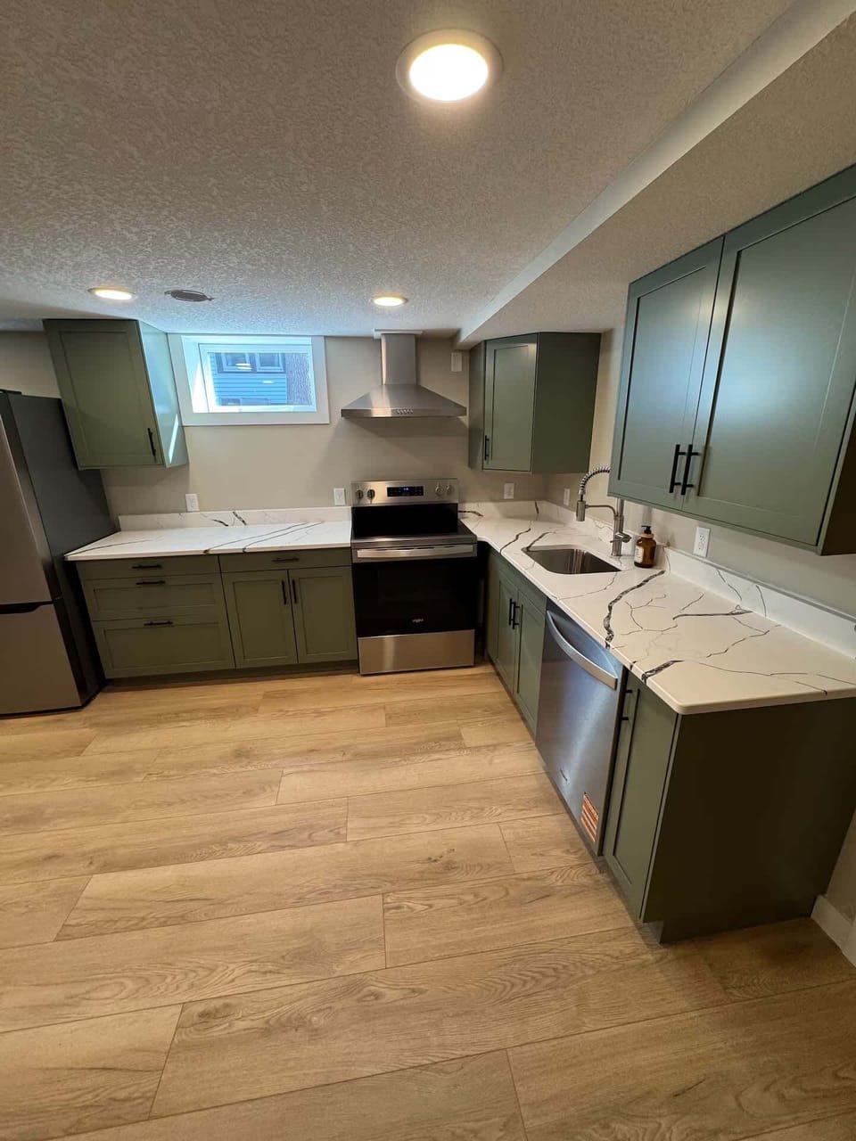 Spacious kitchen plenty of room for making your favorite meal