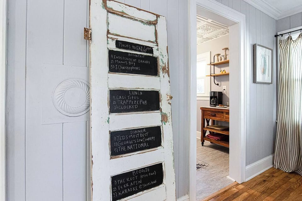 Wondering where to eat during your stay? We've got you covered.
