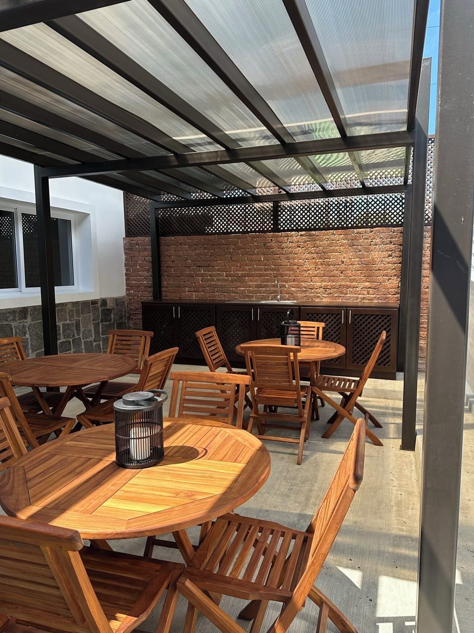 Outdoor dining