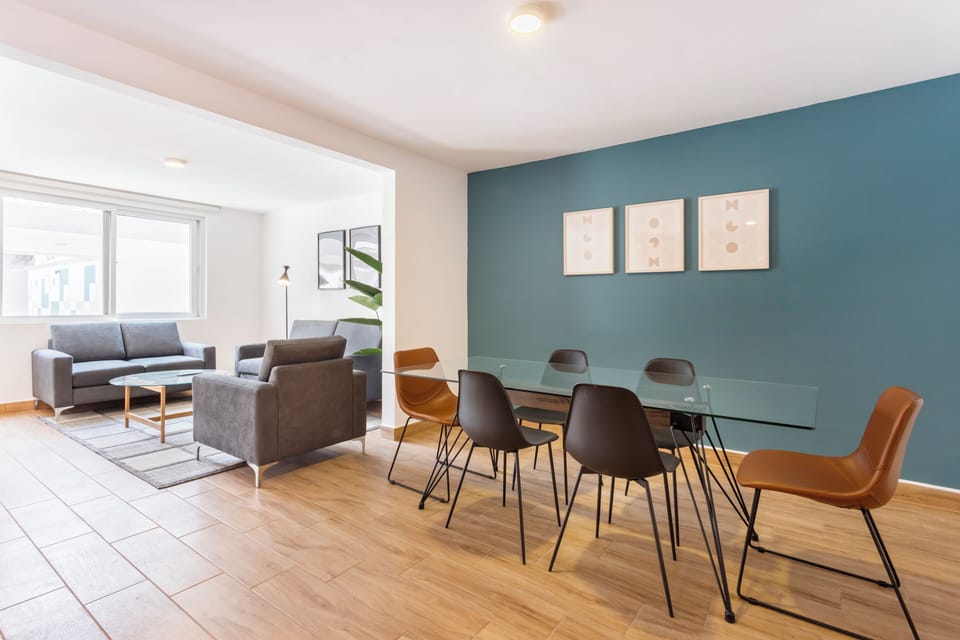 Family Apartment | Dining