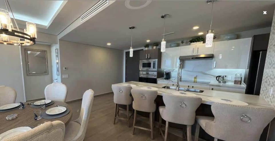 Kitchen V704