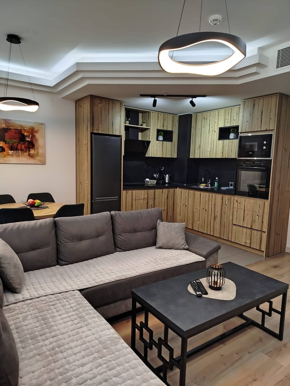Apartment, 2 Bedrooms, Accessible | Living room