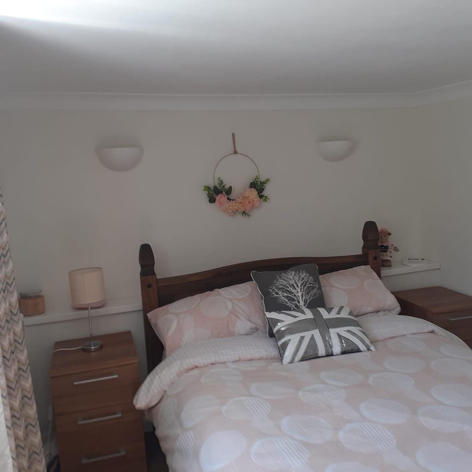 1 bedroom, iron/ironing board