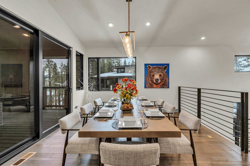 Dining area: 8-person dining table, breakfast bar, main floor