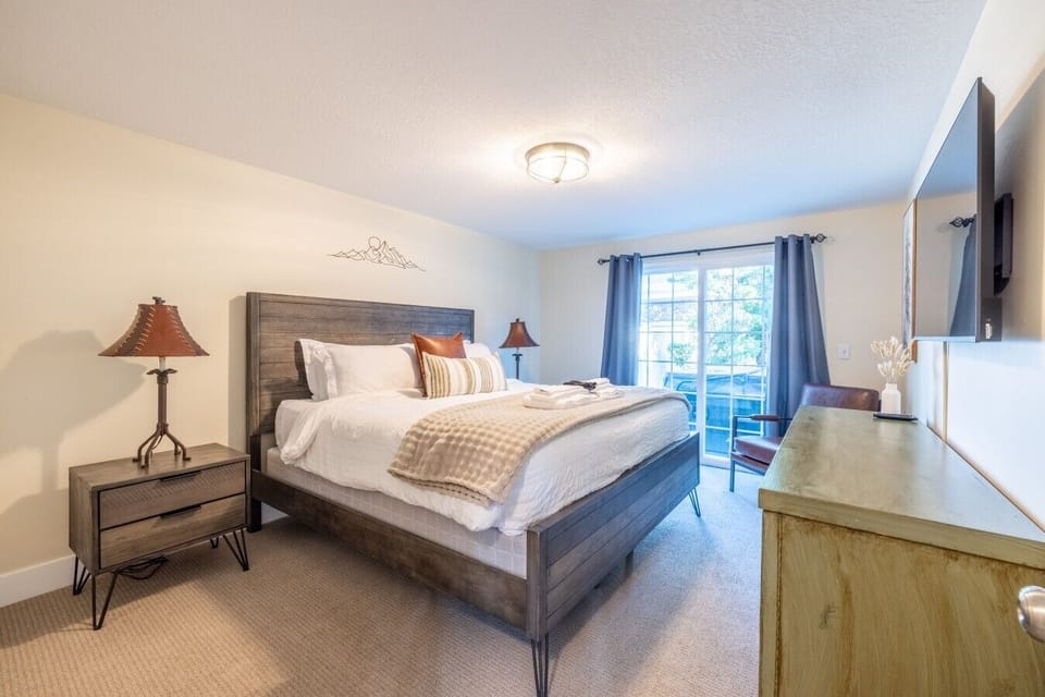 Bright Master Bedroom with King Bed