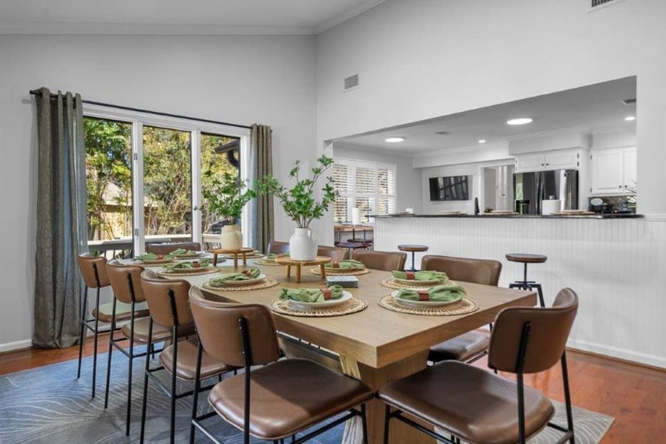 The Dining Table seats 10, allowing everyone to be together to Enjoy Meals and Make Memories!
