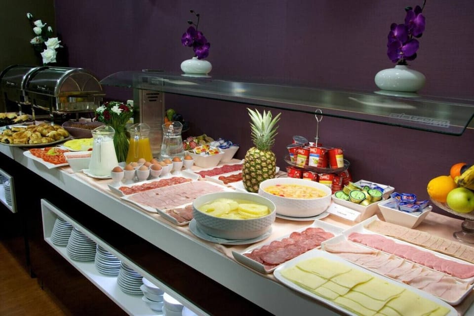 Hotel Restaurant