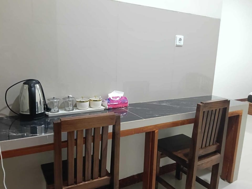 Deluxe Double Room, 1 Queen Bed, Patio | Interior