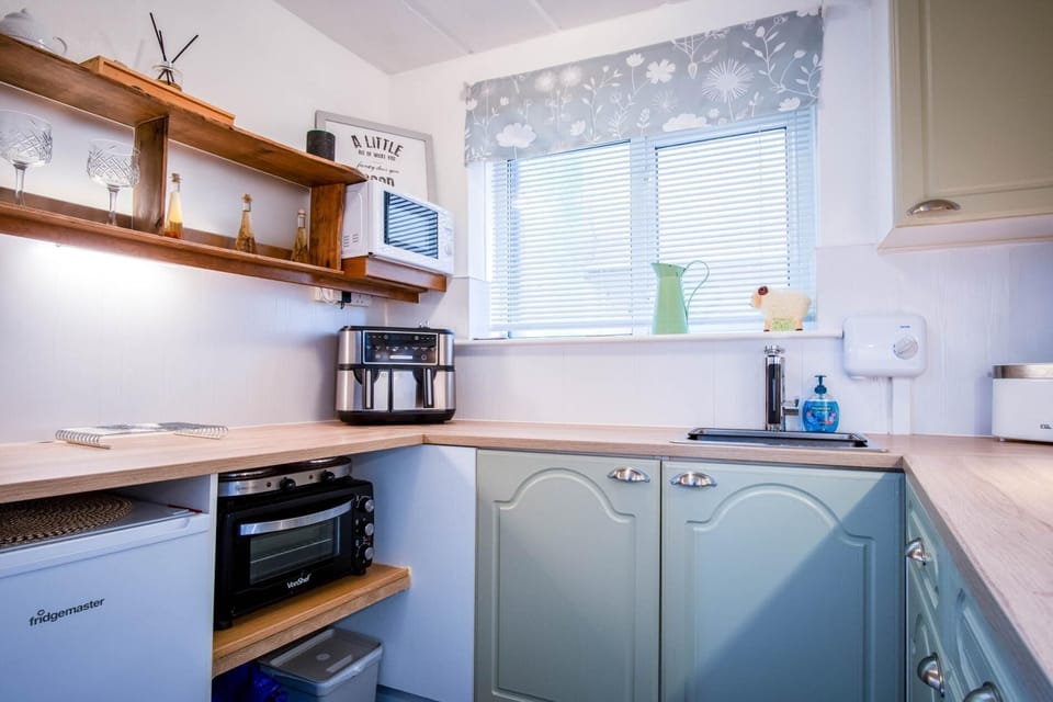 Seaward Apartment - 2 Bed Apartment - Saundersfoot (27689)