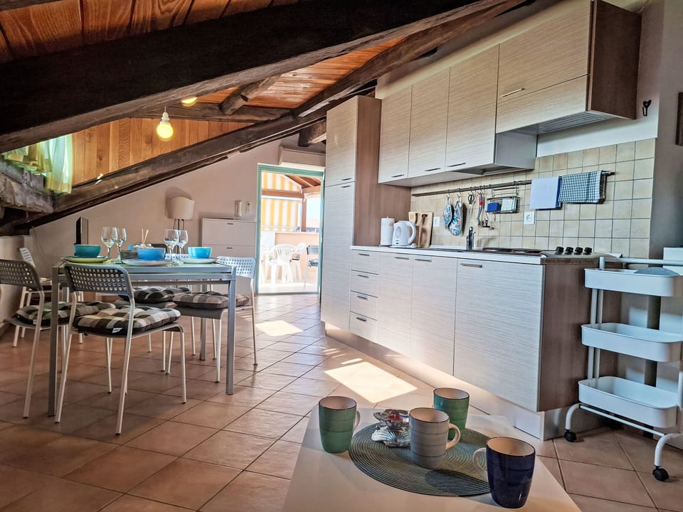 Kitchen / Dining Room