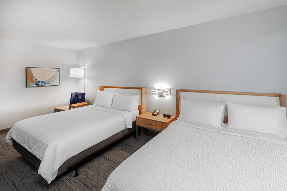 In-room safe, desk, iron/ironing board, cribs/infant beds