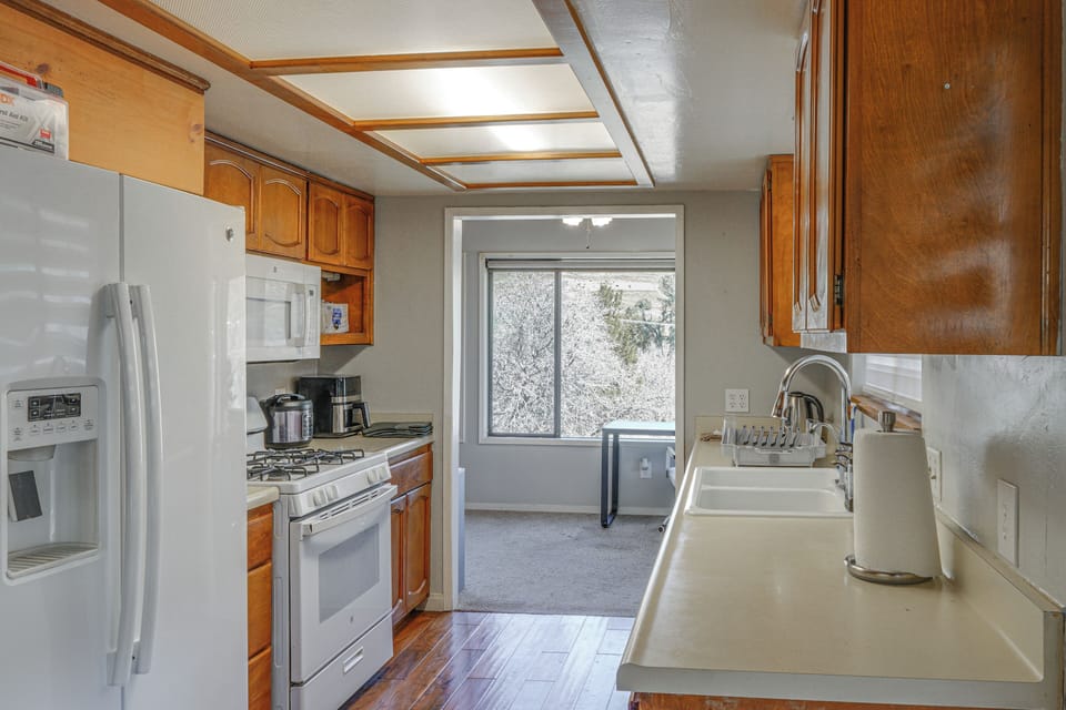 Kitchen | Main Level