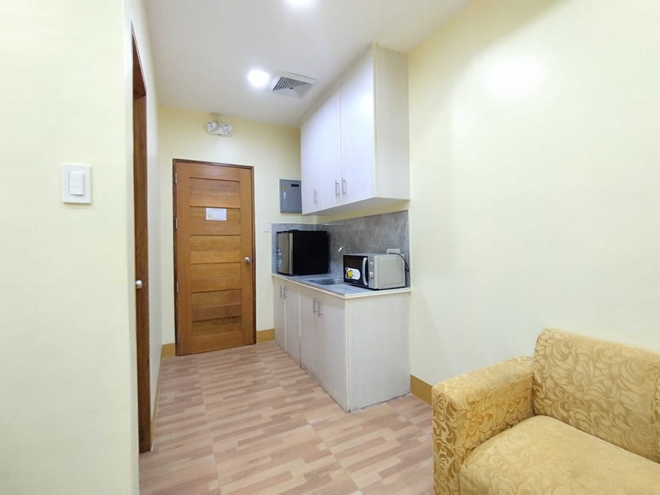 Suite, 1 Bedroom | Free WiFi, bed sheets